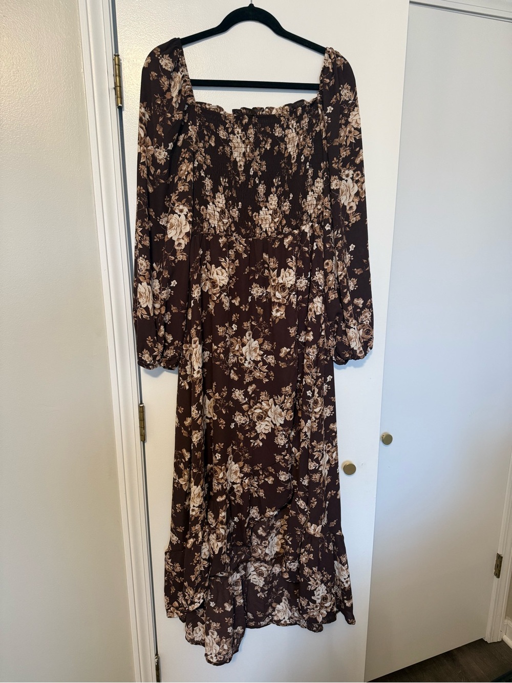 Francesca's Collections Brown Floral Long Sleeve Midi Dress